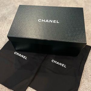 Chanel shoe box